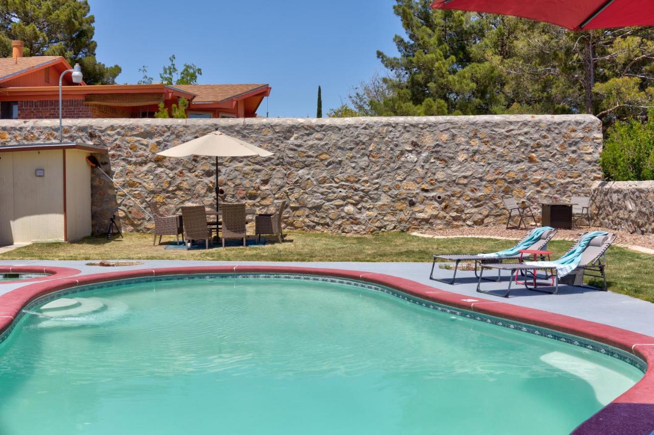 Home With Mountain View/Pool/Tub El Paso Eksteriør billede
